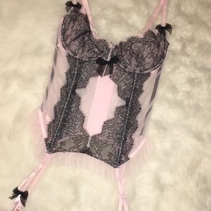 VS pink and black lingerie!